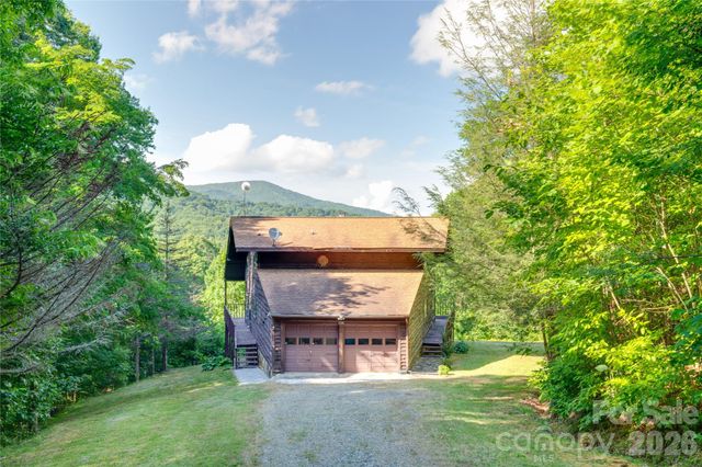 300 Buck Drive, Hot Springs, NC 28743