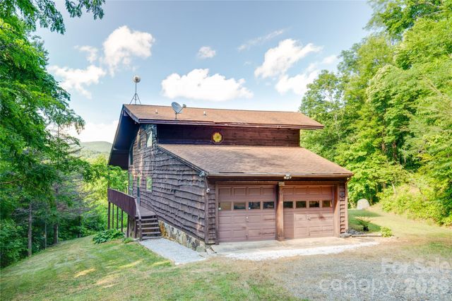 300 Buck Drive, Hot Springs, NC 28743