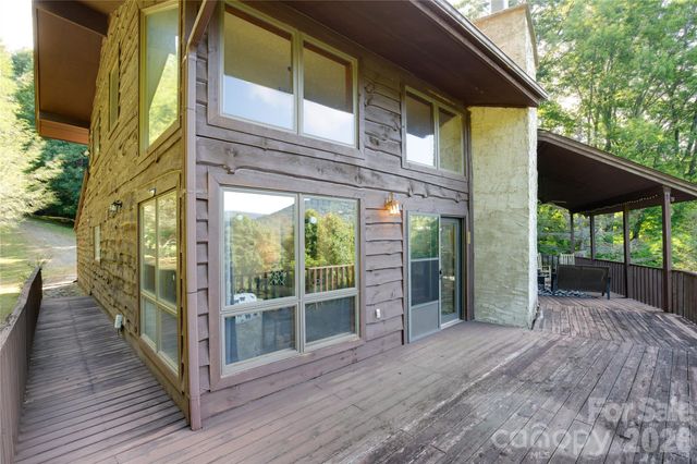 300 Buck Drive, Hot Springs, NC 28743