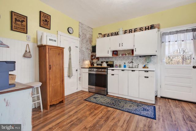 1006 CHESTNUT AVE, Laurel Springs, NJ 08021