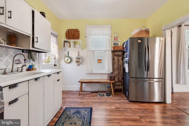 1006 CHESTNUT AVE, Laurel Springs, NJ 08021