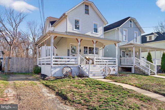 1006 CHESTNUT AVE, Laurel Springs, NJ 08021