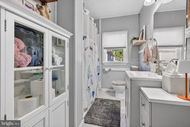 1006 CHESTNUT AVE, Laurel Springs, NJ 08021