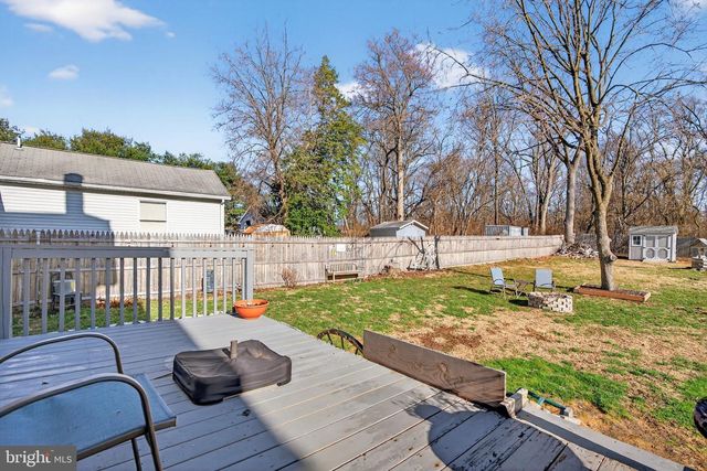 1006 CHESTNUT AVE, Laurel Springs, NJ 08021