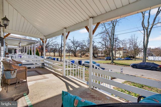 1006 CHESTNUT AVE, Laurel Springs, NJ 08021