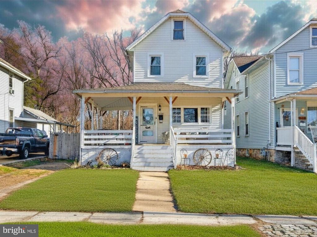 1006 CHESTNUT AVE, Laurel Springs, NJ 08021