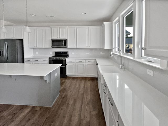 1016 Swamp Harrier Avenue, Ravenel, SC 29470