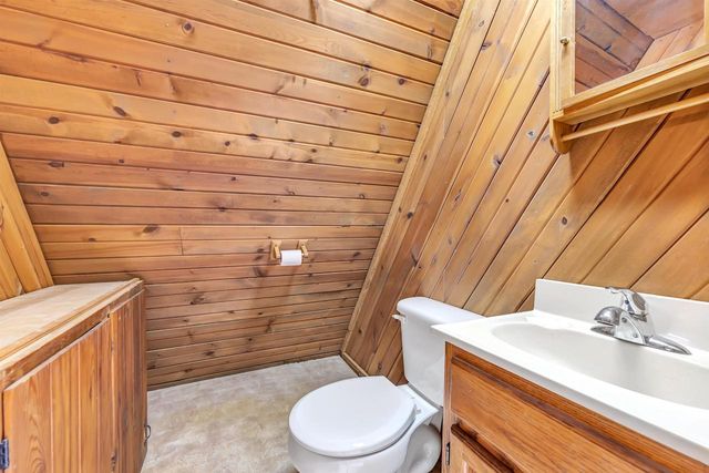 W6141 COUNTY ROAD H, Wild Rose, WI 54984