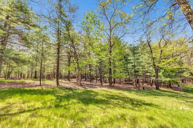 W6141 COUNTY ROAD H, Wild Rose, WI 54984