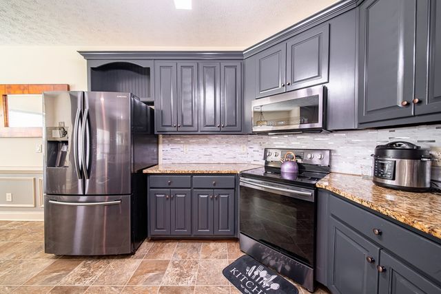10 Talon Court, Fort Mitchell, AL 36856