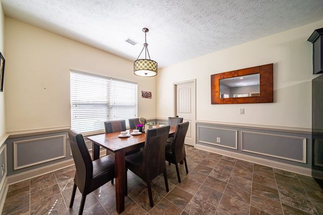10 Talon Court, Fort Mitchell, AL 36856