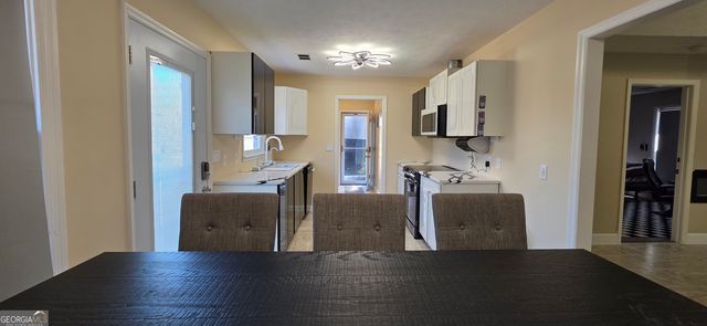 225 Lee Rd 960, Smiths Station, AL 36877