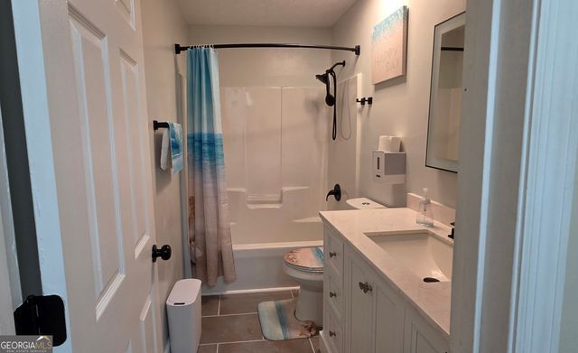 225 Lee Rd 960, Smiths Station, AL 36877