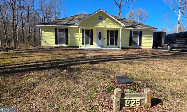 225 Lee Rd 960, Smiths Station, AL 36877