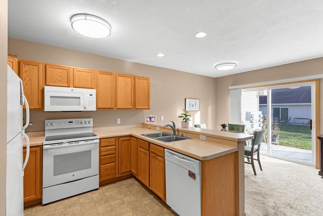 388 Alpine Meadow Circle, Oregon, WI 53575