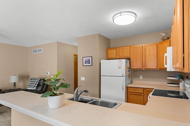 388 Alpine Meadow Circle, Oregon, WI 53575