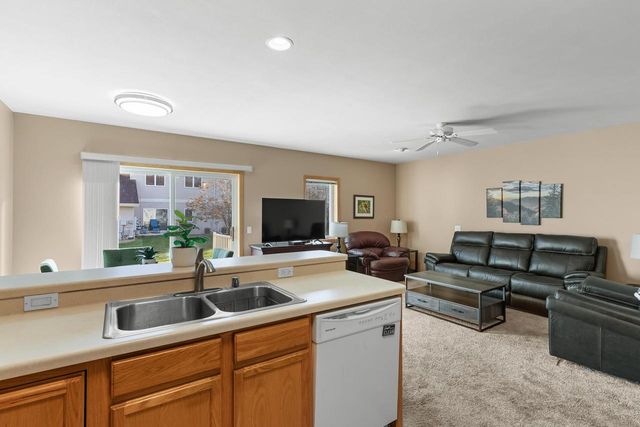 388 Alpine Meadow Circle, Oregon, WI 53575