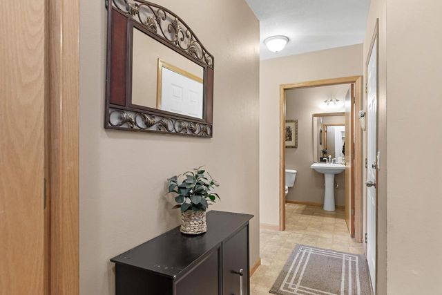 388 Alpine Meadow Circle, Oregon, WI 53575