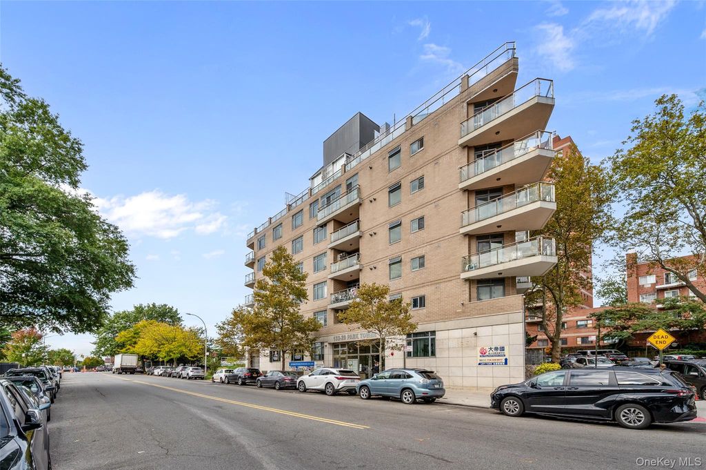 132-29 Blossom Avenue 4H, Flushing, NY 11355 — photo 2