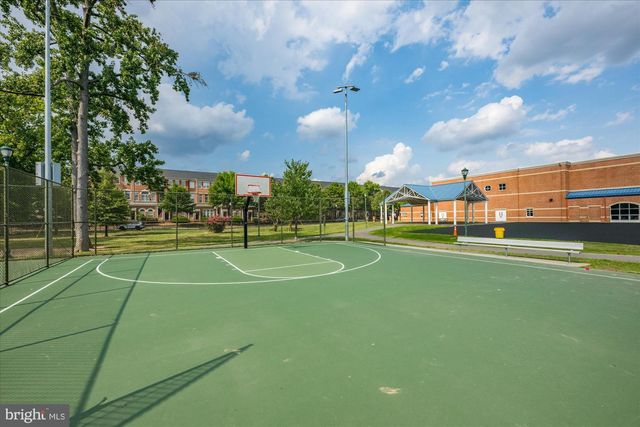 5101 GARDNER DR, Alexandria, VA 22304