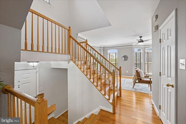 5101 GARDNER DR, Alexandria, VA 22304