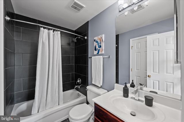 5101 GARDNER DR, Alexandria, VA 22304