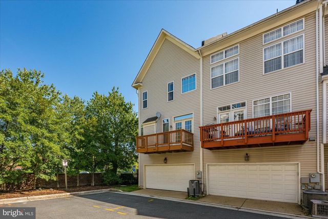 5101 GARDNER DR, Alexandria, VA 22304