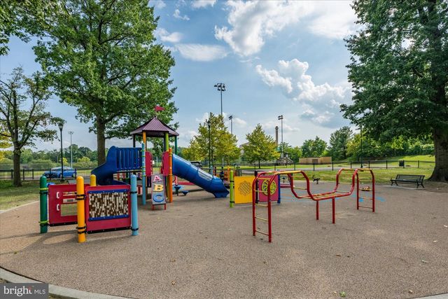 5101 GARDNER DR, Alexandria, VA 22304