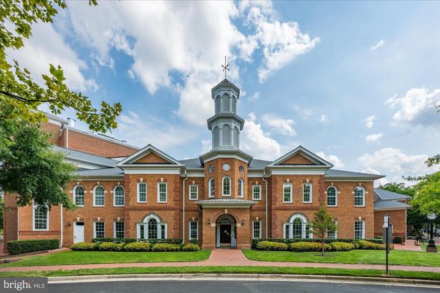 5101 GARDNER DR, Alexandria, VA 22304