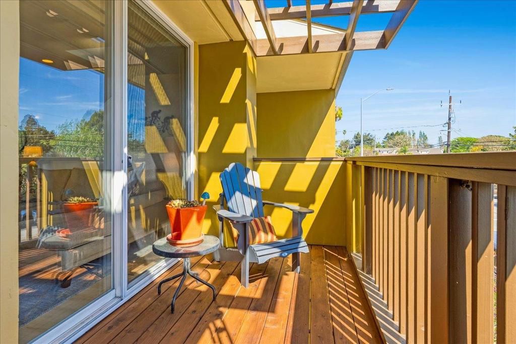 Image 19 of property listing at 117 Gault Street B, Santa Cruz, CA 95062