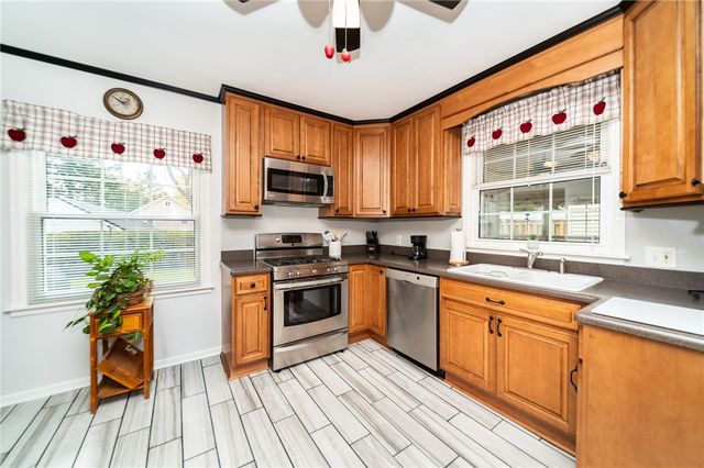 19 Dewey Avenue, Batavia City, NY 14020