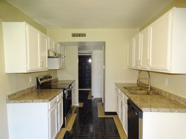 7220 Emory Oak Lane, Dallas, TX 75249