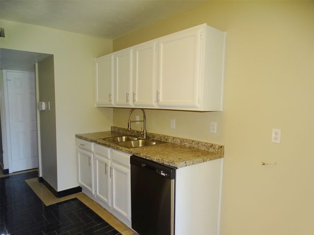 7220 Emory Oak Lane, Dallas, TX 75249