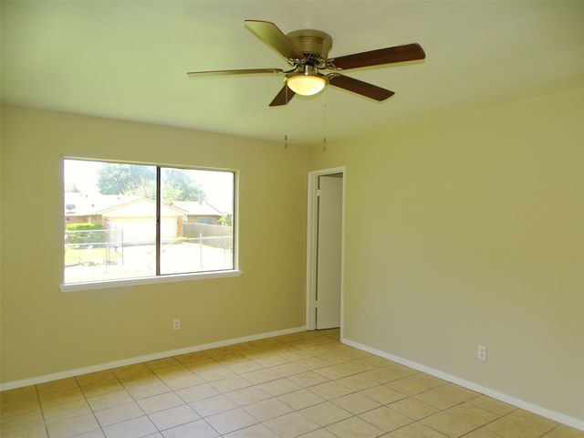 7220 Emory Oak Lane, Dallas, TX 75249