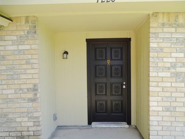 7220 Emory Oak Lane, Dallas, TX 75249