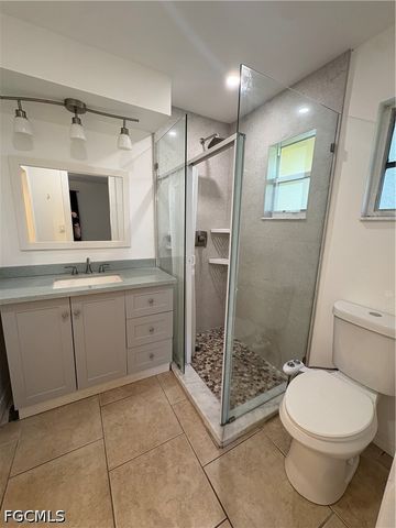 311 SW 48th TER, Cape Coral, FL 33914