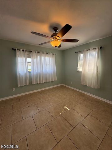 311 SW 48th TER, Cape Coral, FL 33914