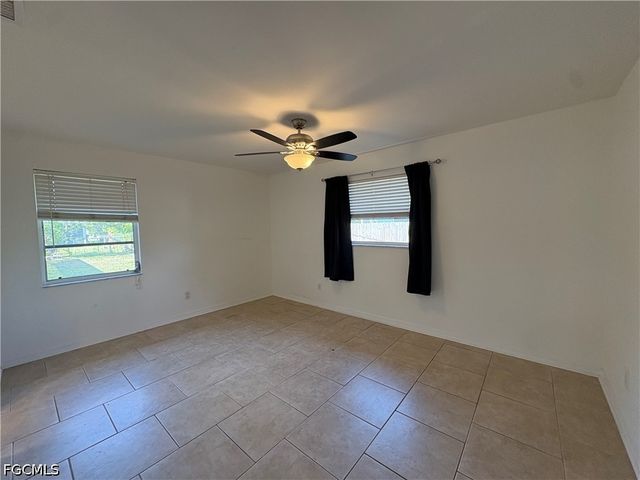 311 SW 48th TER, Cape Coral, FL 33914