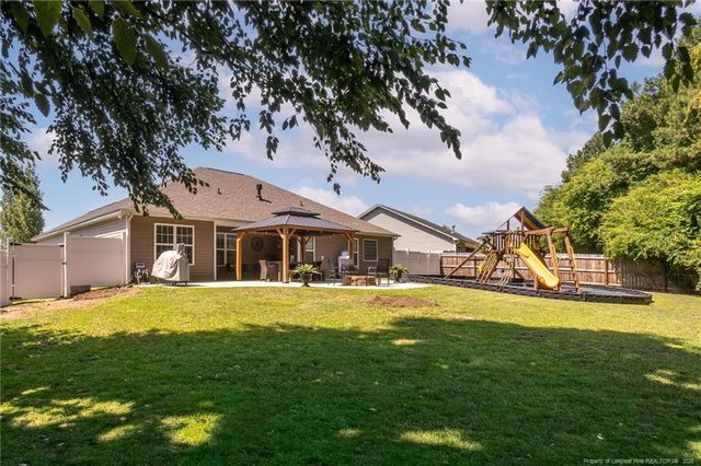 149 Bayleaf Drive, Raeford, NC 28376