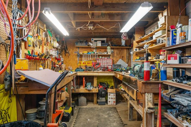 207 Bar M Lane 1, Branson West, MO 65737