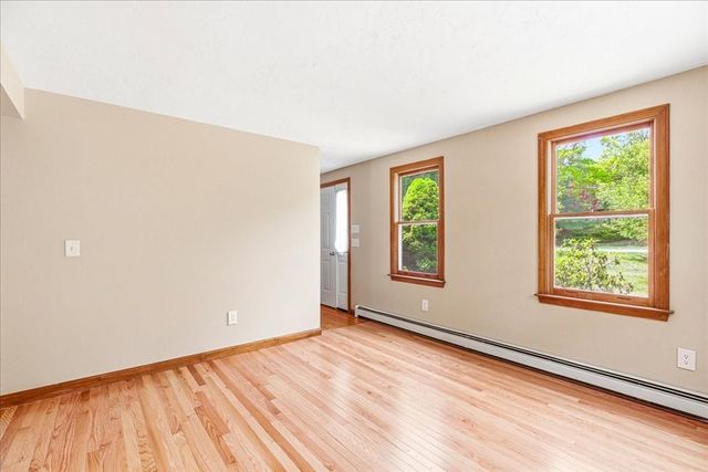 80 Mountain Hill Rd, Plymouth, MA 02360