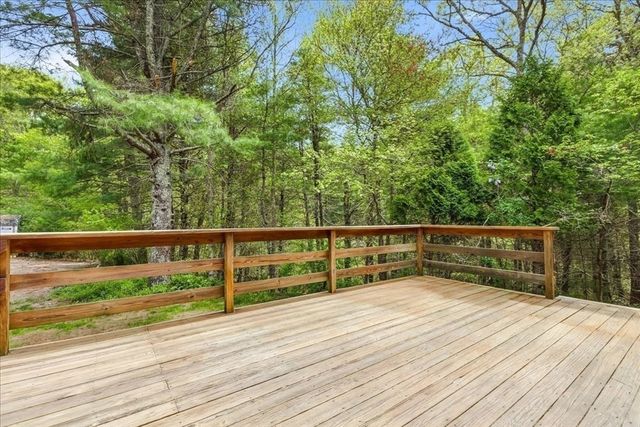 80 Mountain Hill Rd, Plymouth, MA 02360