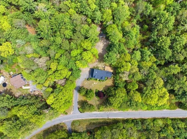 80 Mountain Hill Rd, Plymouth, MA 02360