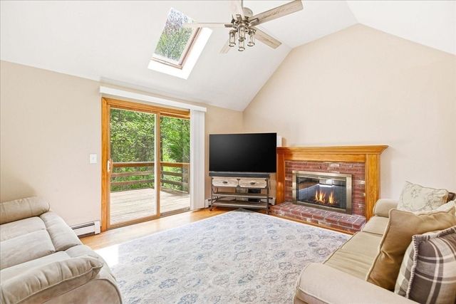 80 Mountain Hill Rd, Plymouth, MA 02360