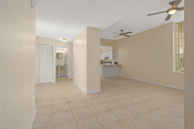 701 MIRROR LAKE DRIVE N 102, St Petersburg, FL 33701