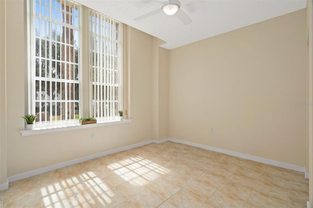 701 MIRROR LAKE DRIVE N 102, St Petersburg, FL 33701
