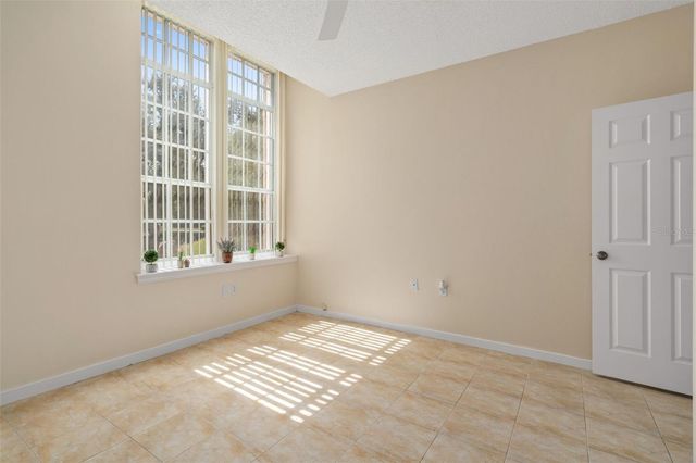 701 MIRROR LAKE DRIVE N 102, St Petersburg, FL 33701