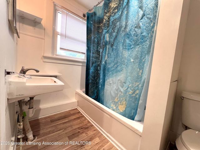 313 W César E. Chávez Avenue, Lansing, MI 48906