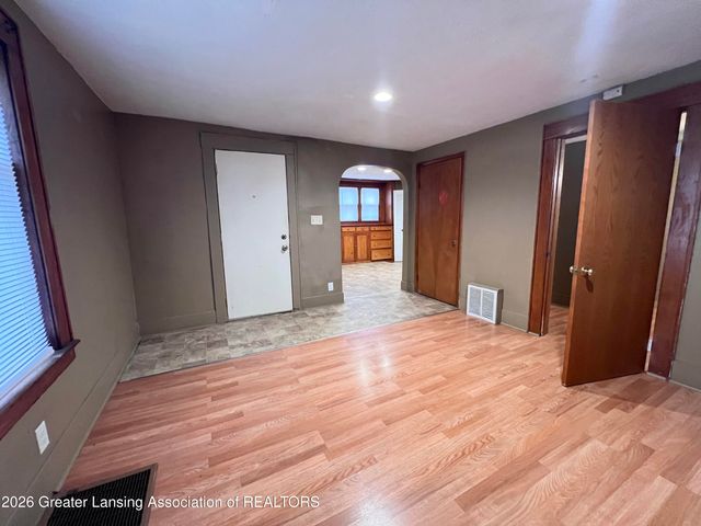 313 W César E. Chávez Avenue, Lansing, MI 48906