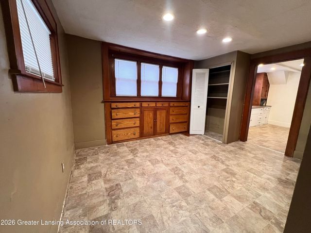 313 W César E. Chávez Avenue, Lansing, MI 48906